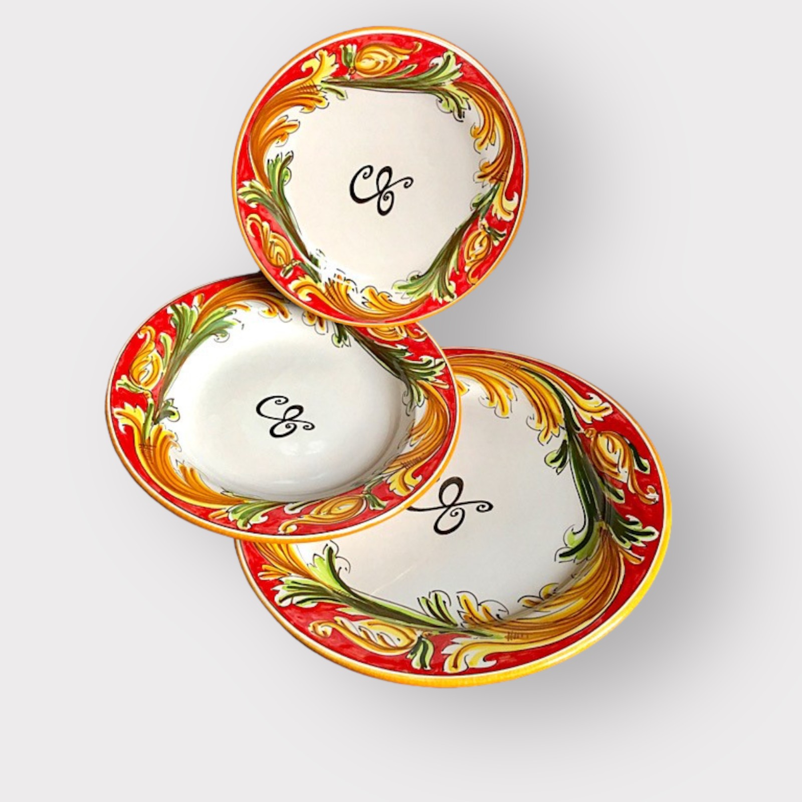 Servizio piatti decoro Ornato in ceramica di Caltagirone.
