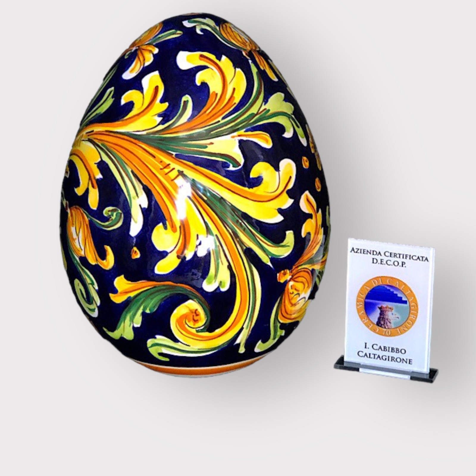 Uovo in ceramica h.25 dec. Ornato in Ceramica di Caltagirone